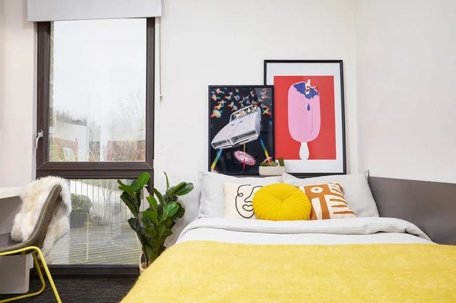 athena-studios-birmingham-Small standard double Studio