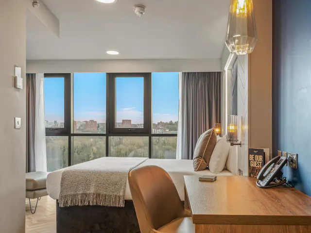 Smart Studio View room image 1
