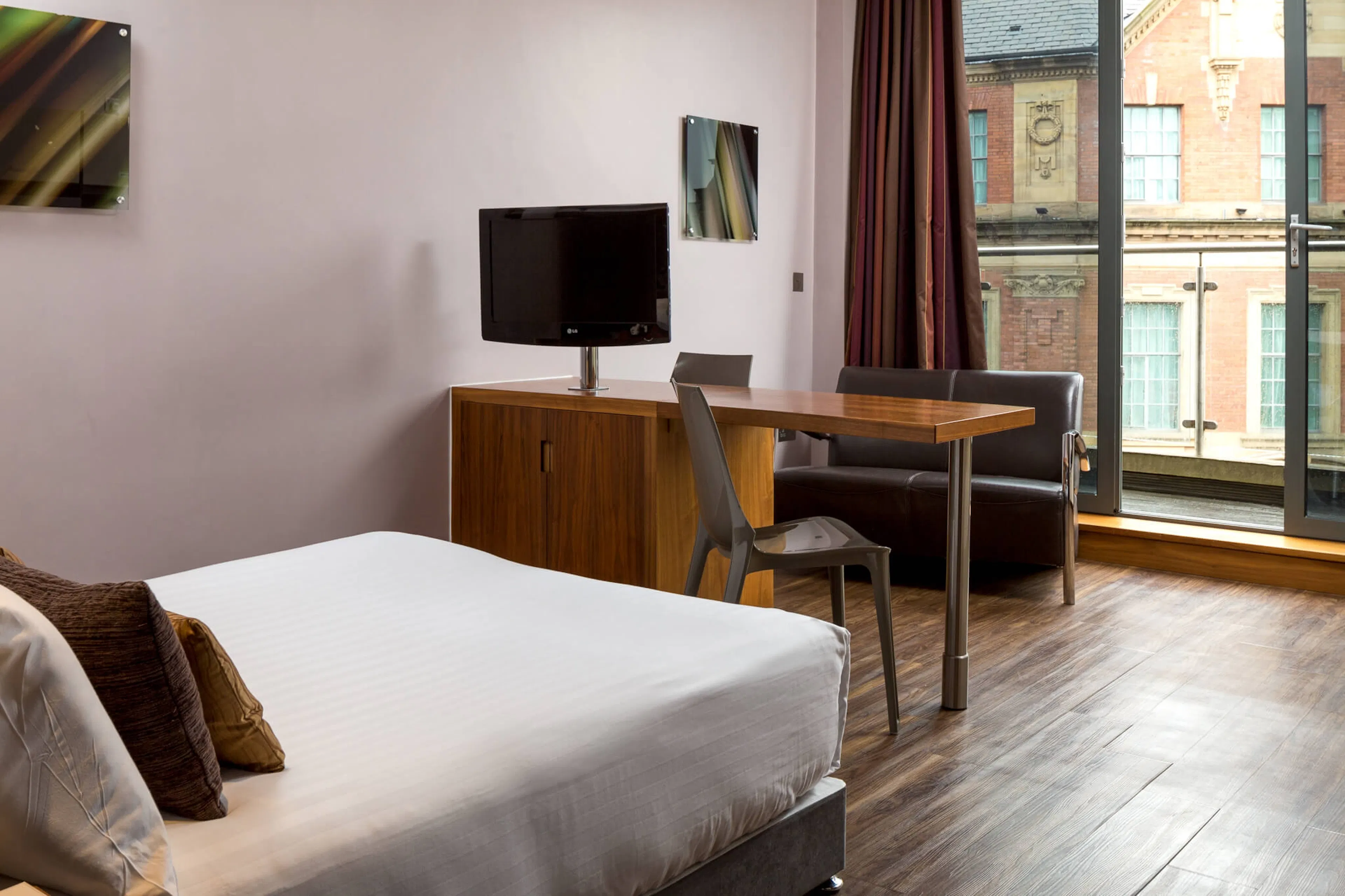 Smart Studio with Balcony ROOM 3