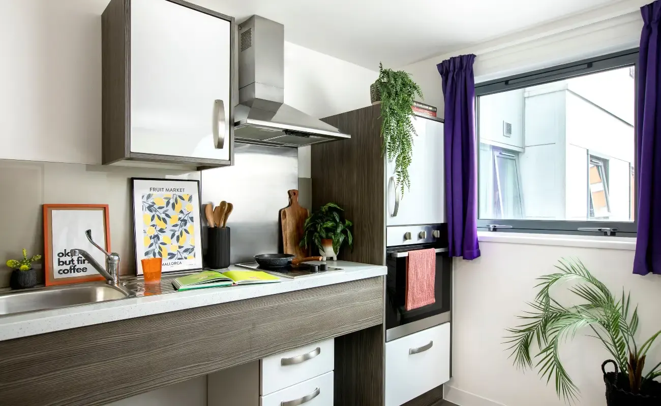 Studio, Premium Range 1 KITCHEN 2