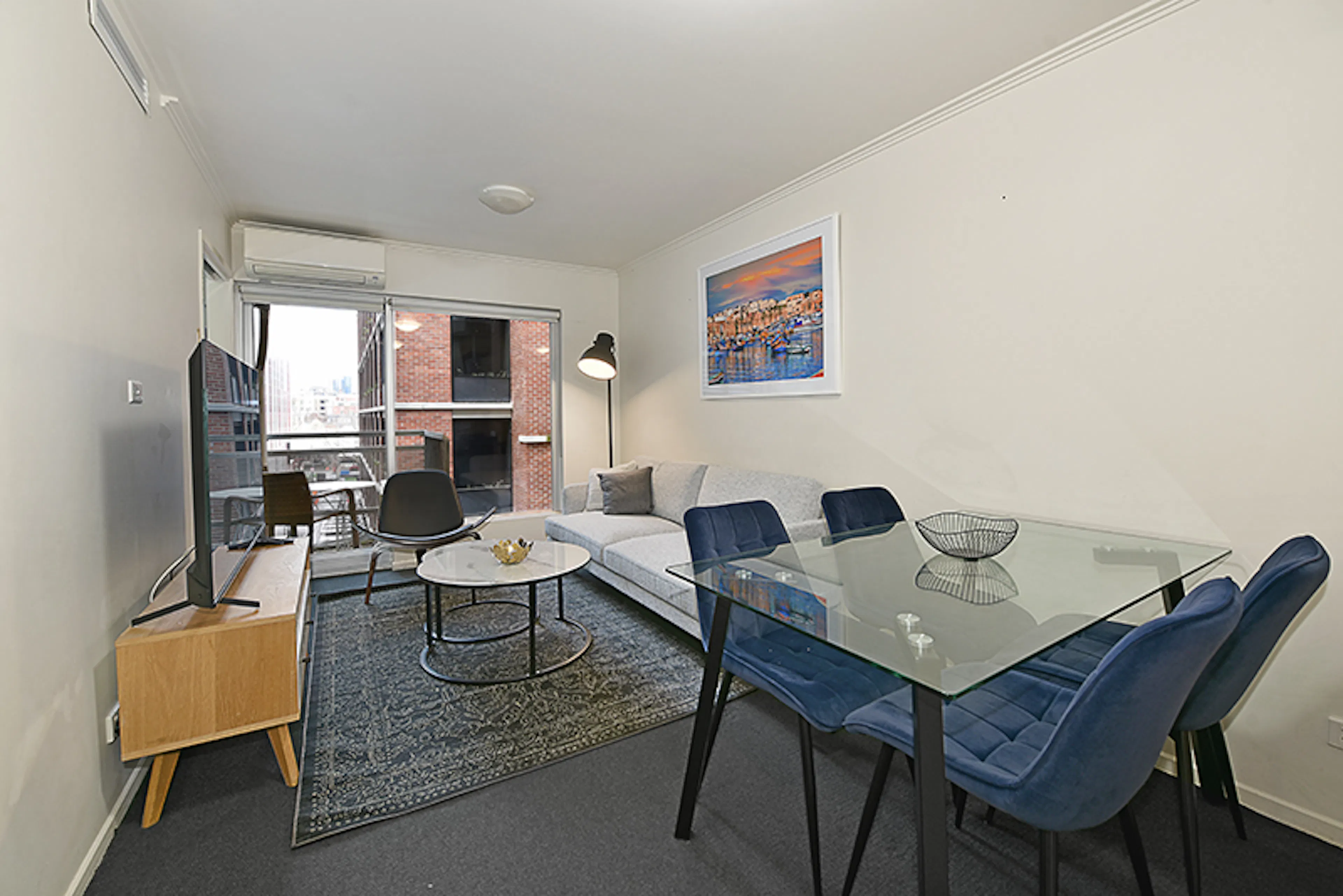 2 bedroom 1 Bathroom COMMON_AREA 3