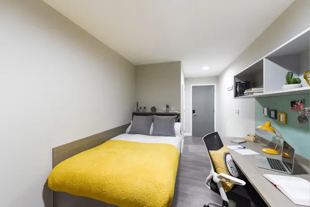 Bronze Plus En-Suite room image 1