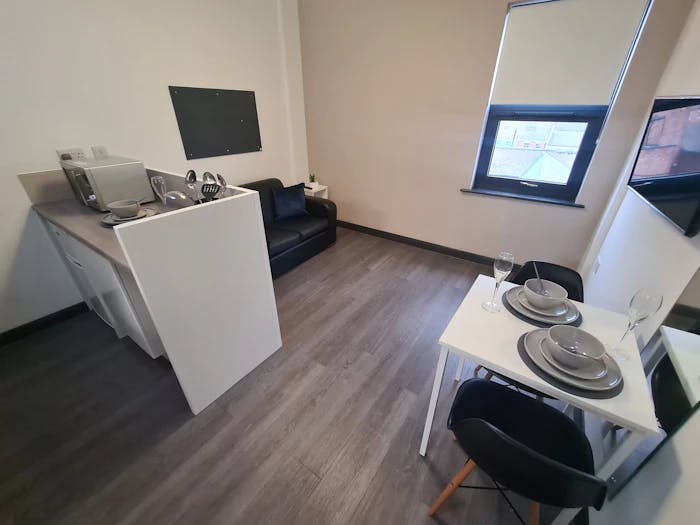 Studio Platinum - Top Floor