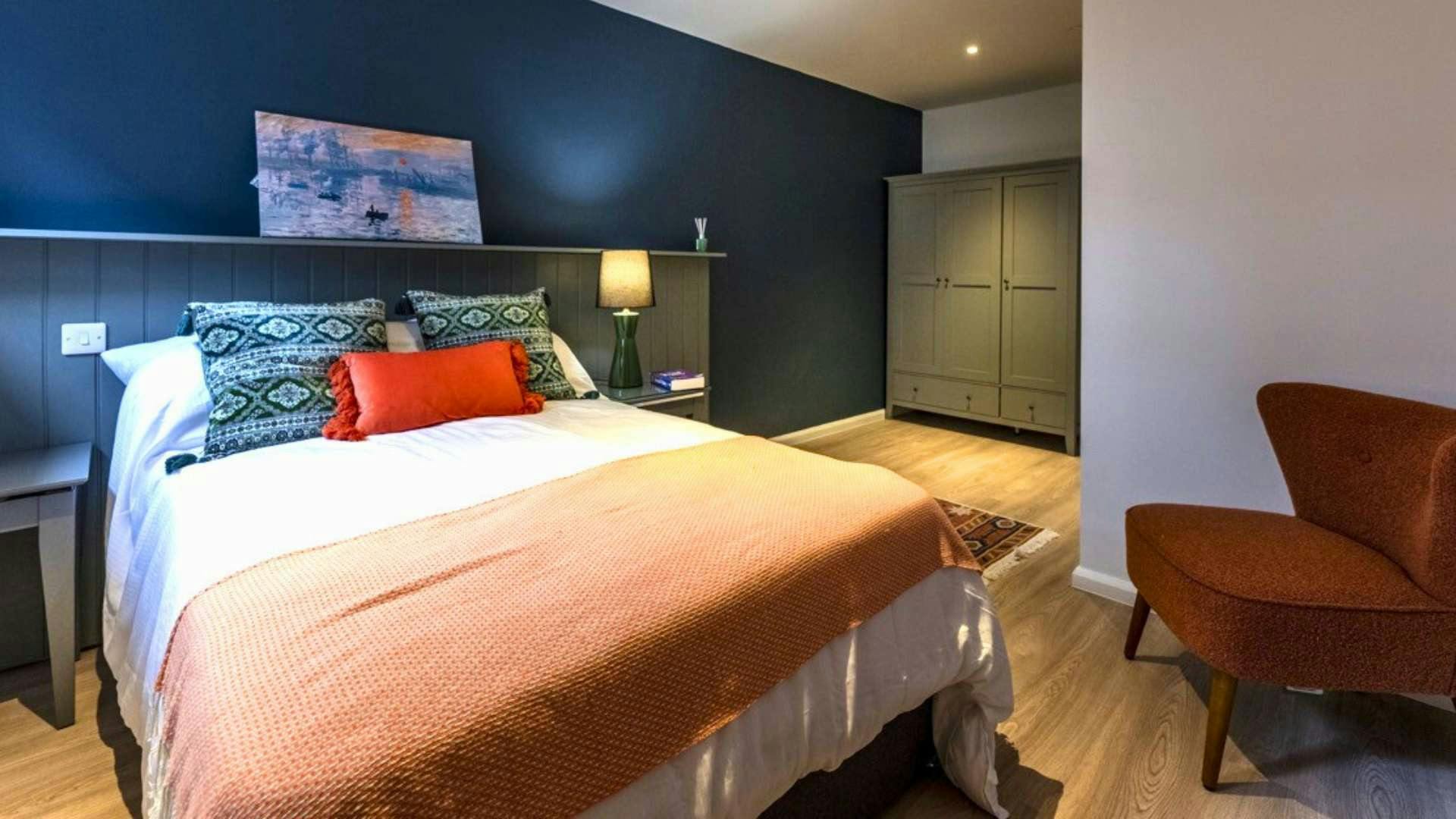 One Bedroom Apartment