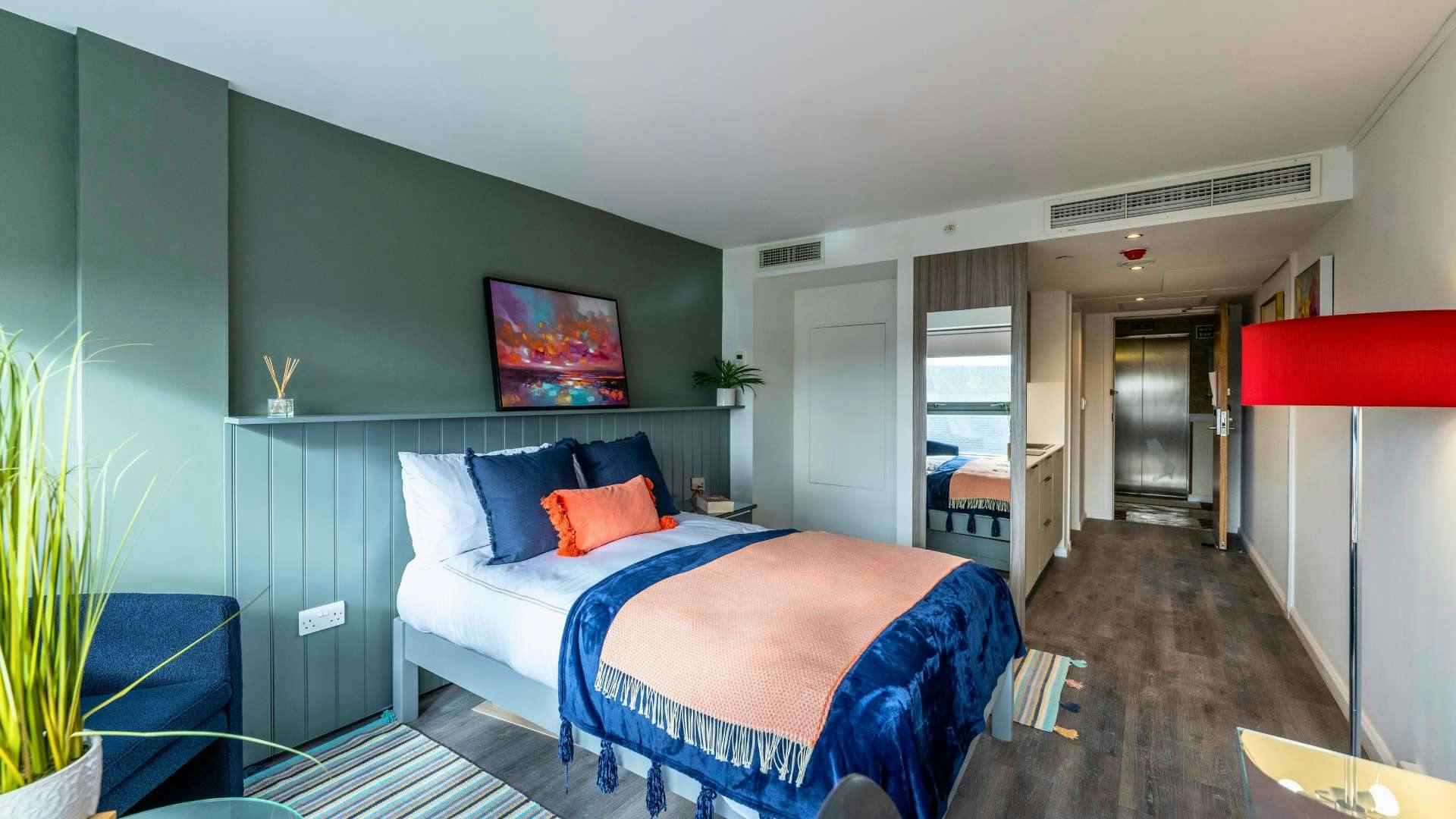 Platinum Studio with Balcony