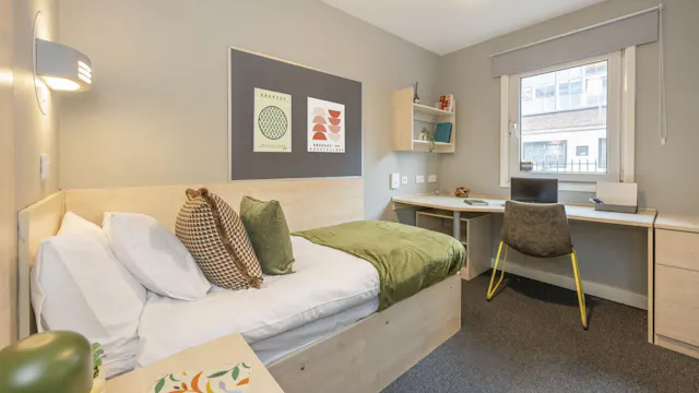 Classic Ensuite room image 2