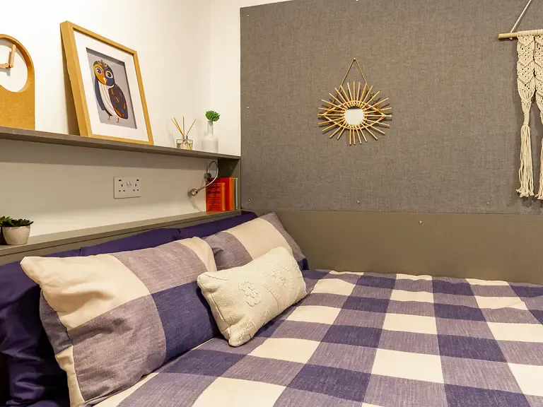 Standard - 2 Bed Flat