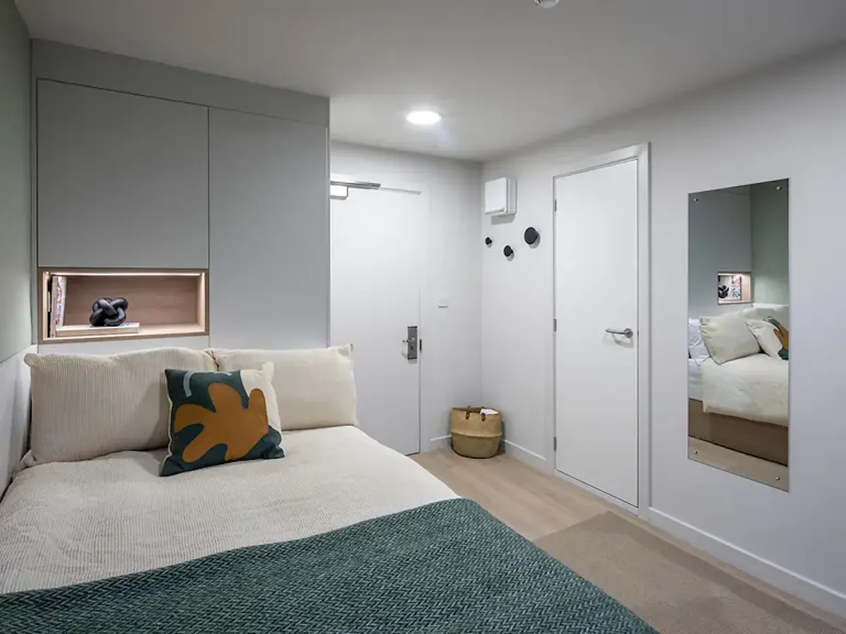 Standard En-Suite ROOM