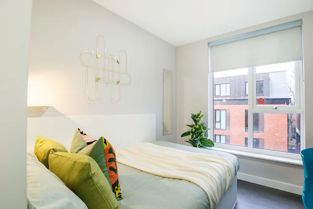 Standard En-Suite room image 1