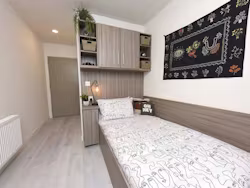 melbourn-point-cork-Standard