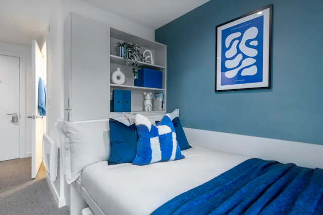 Standard Ensuite room image 2