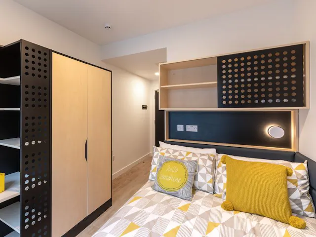 Standard room image 1