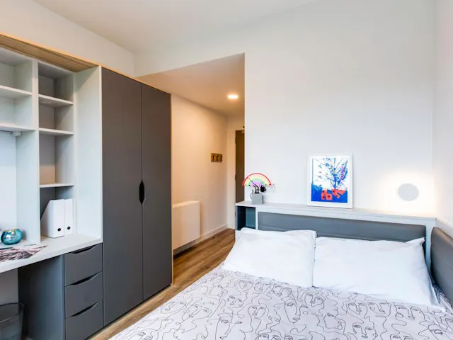 Standard room image 1