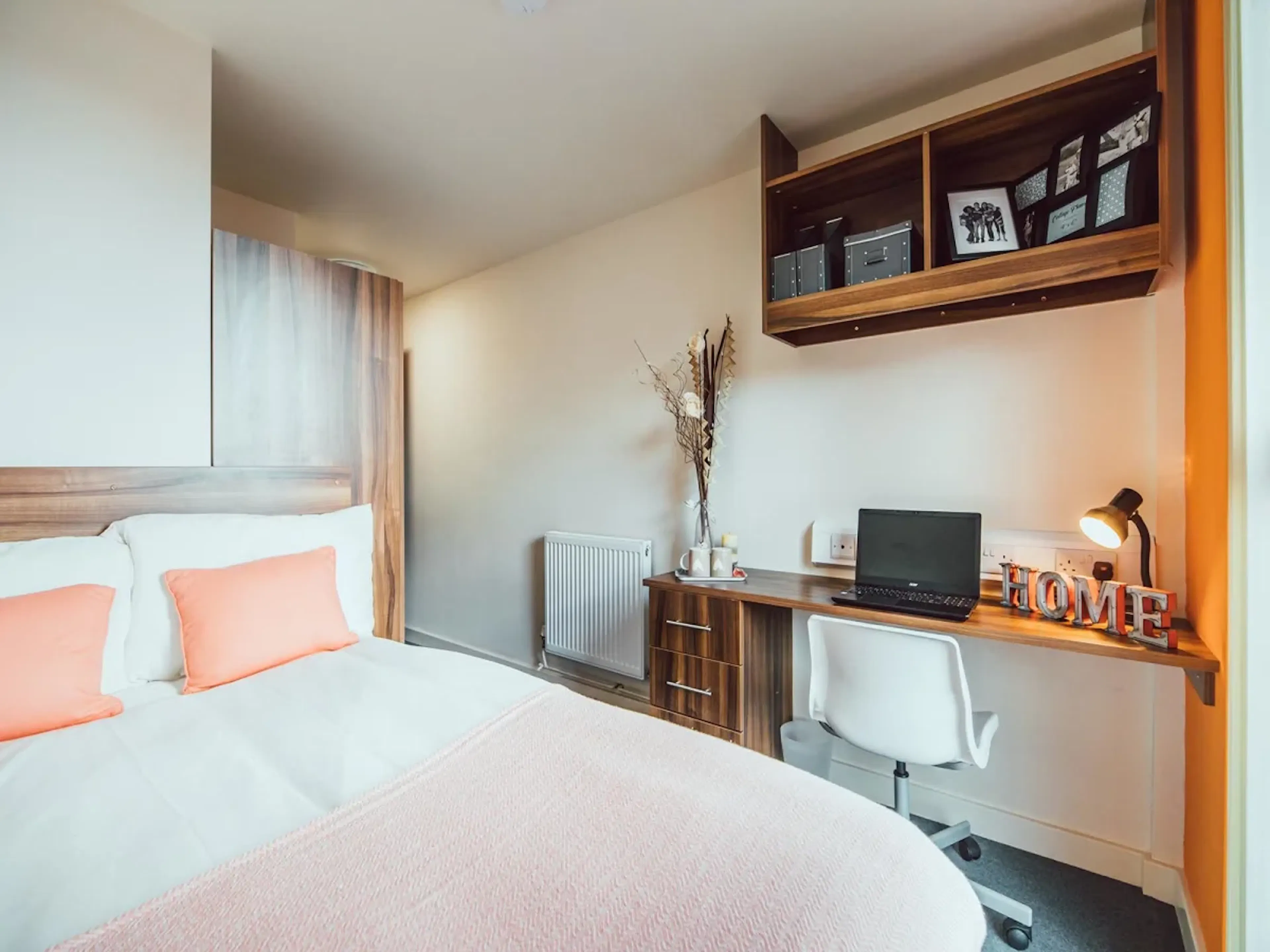 Standard Plus En Suite ROOM 4