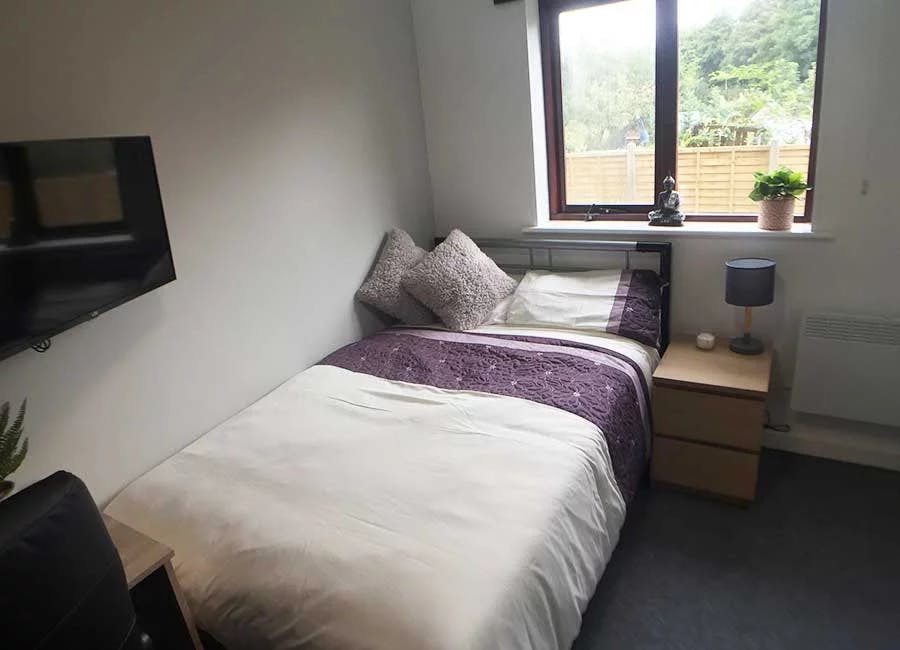 Standard Ensuite (Hall B)