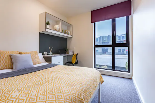 Standard Ensuite room image 1