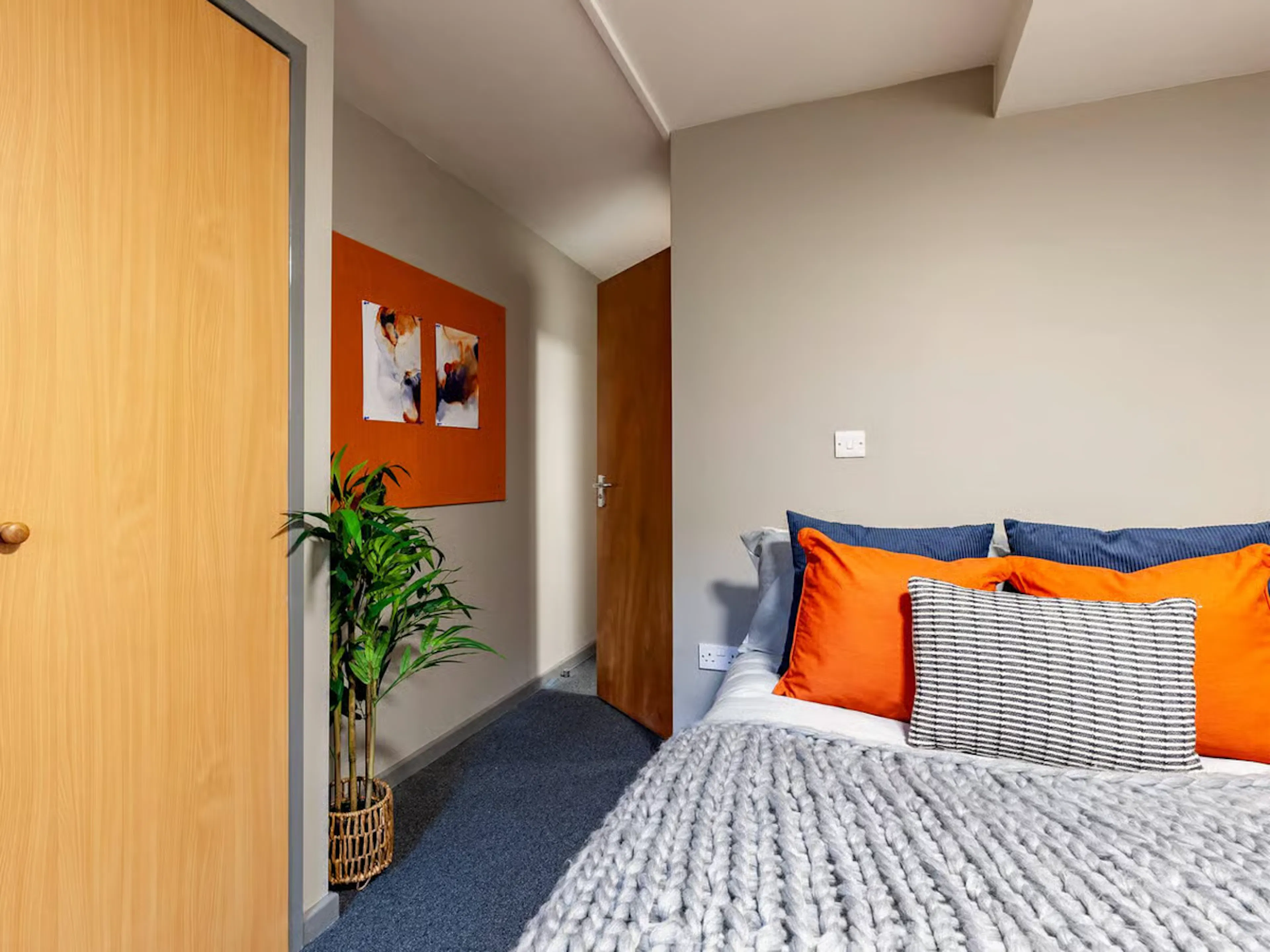 Standard Ensuite ROOM 3