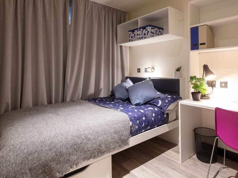 brewers-close-dublin-Standard Ensuite 