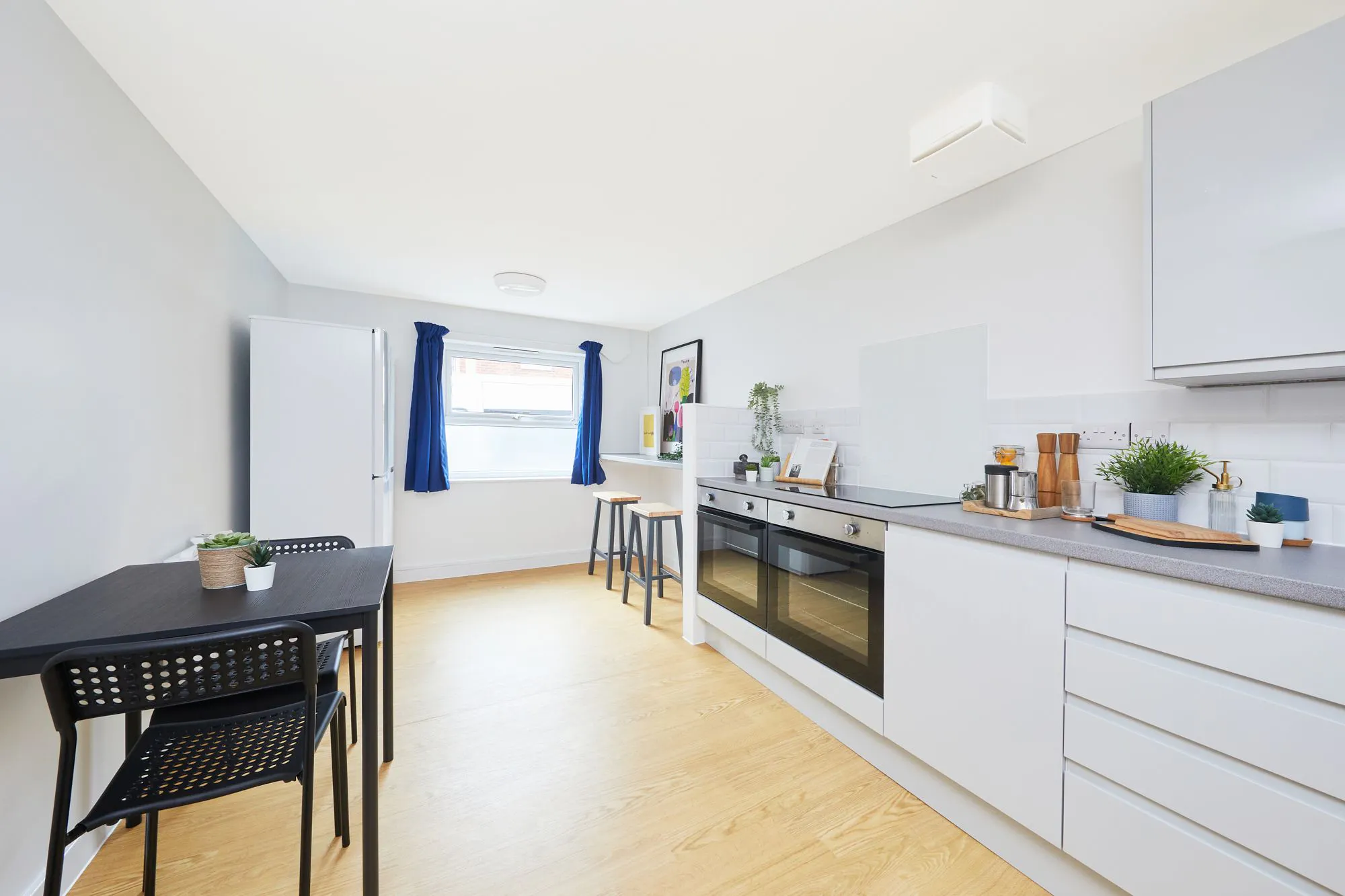 Standard Ensuite KITCHEN 2