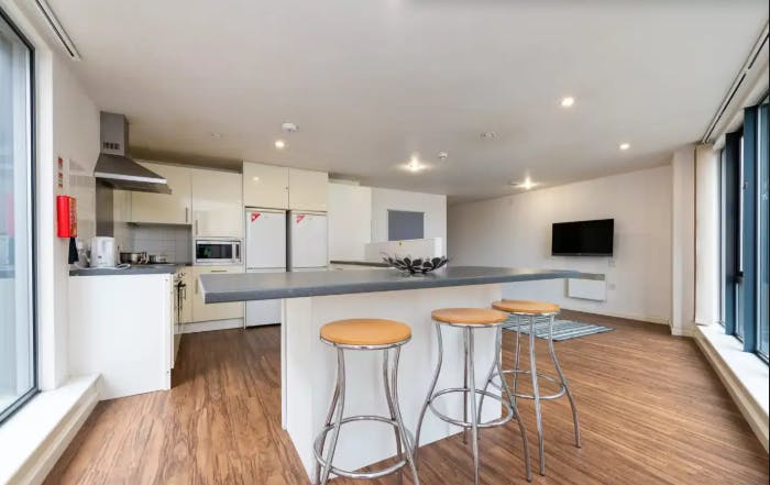Standard Plus Ensuite Room