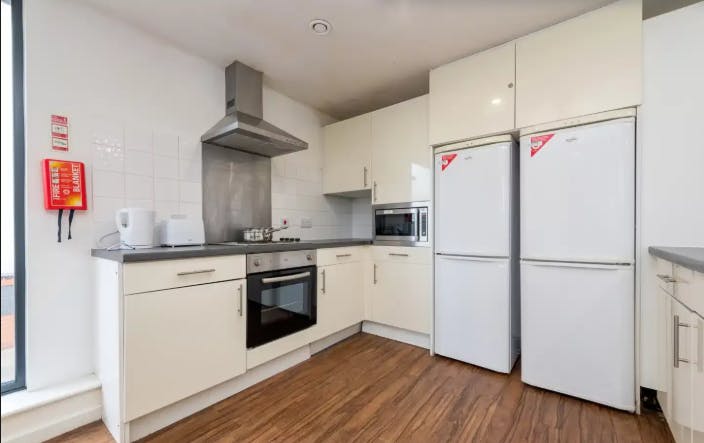Standard Plus Ensuite Room