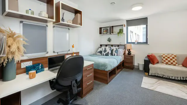 Standard Plus Studio room image 1