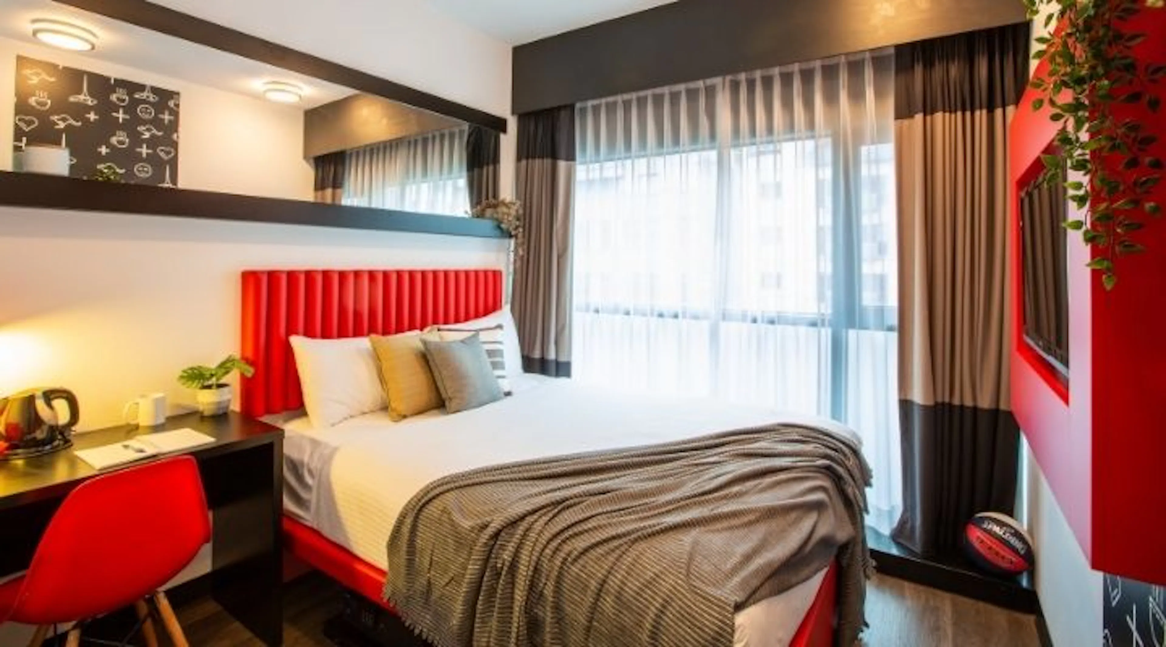 Standard Room - Queen Bed ROOM 4