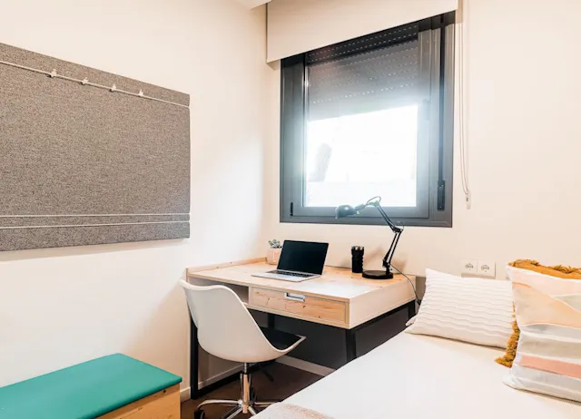 Standard Room (2-Bed) room image 2
