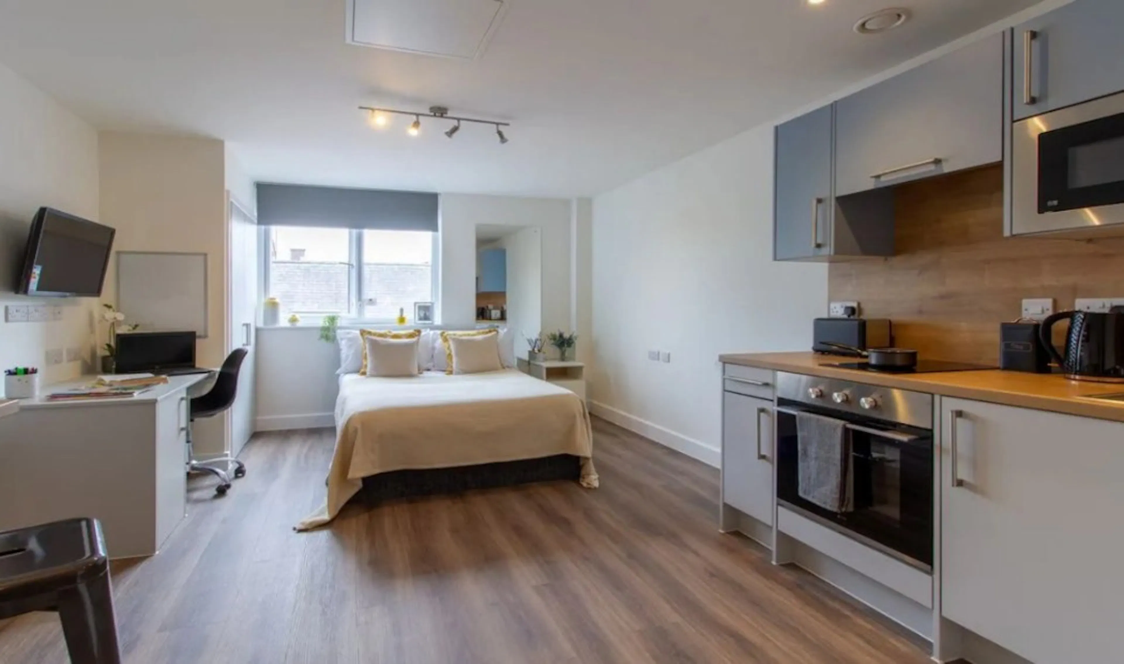 ROOM ROOM 3