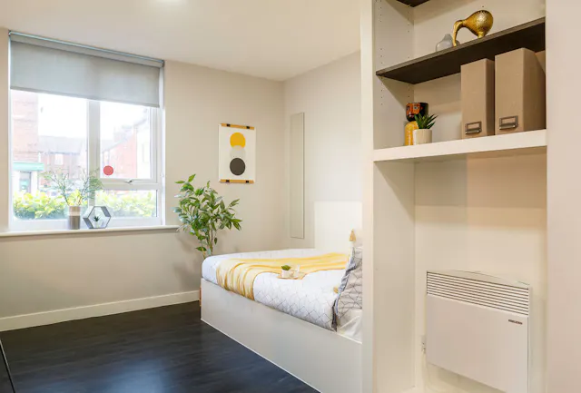 Standard room image 2