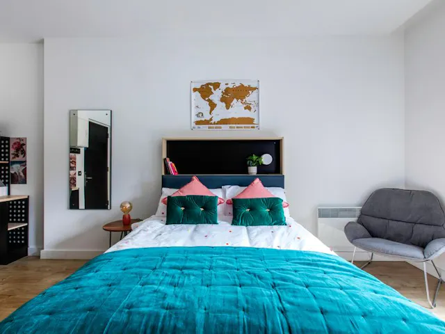 Standard room image 2