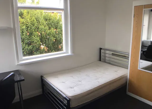 Standard Ensuite Room (Hall E) room image 1