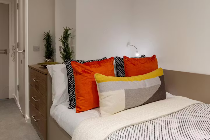 dean-street-works-bristol-Standard Studio-1