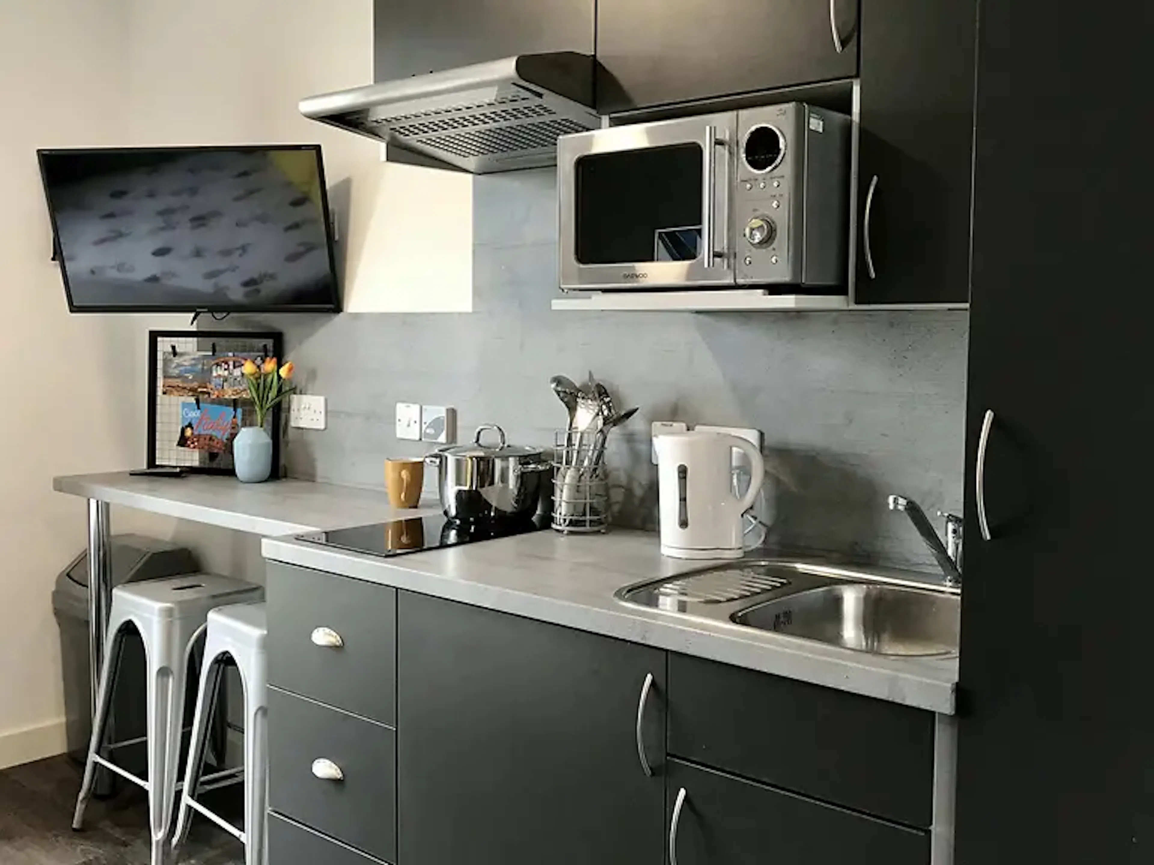 Standard KITCHEN 2