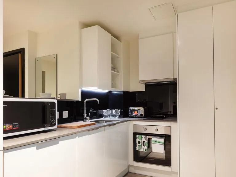 Standard KITCHEN 1