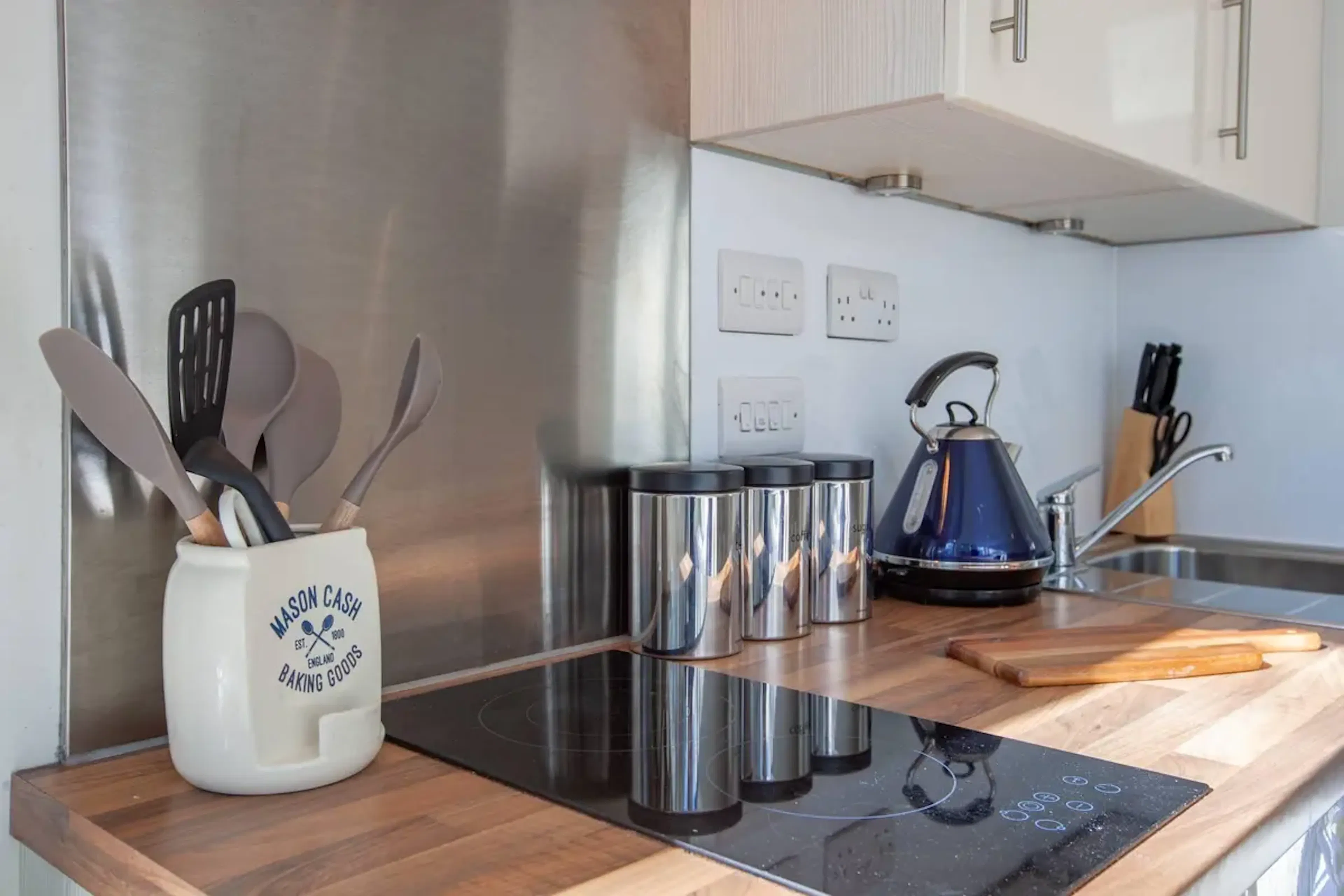 Standard Studio KITCHEN 4