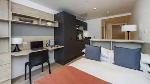 straits-place-edinburgh-ROOM