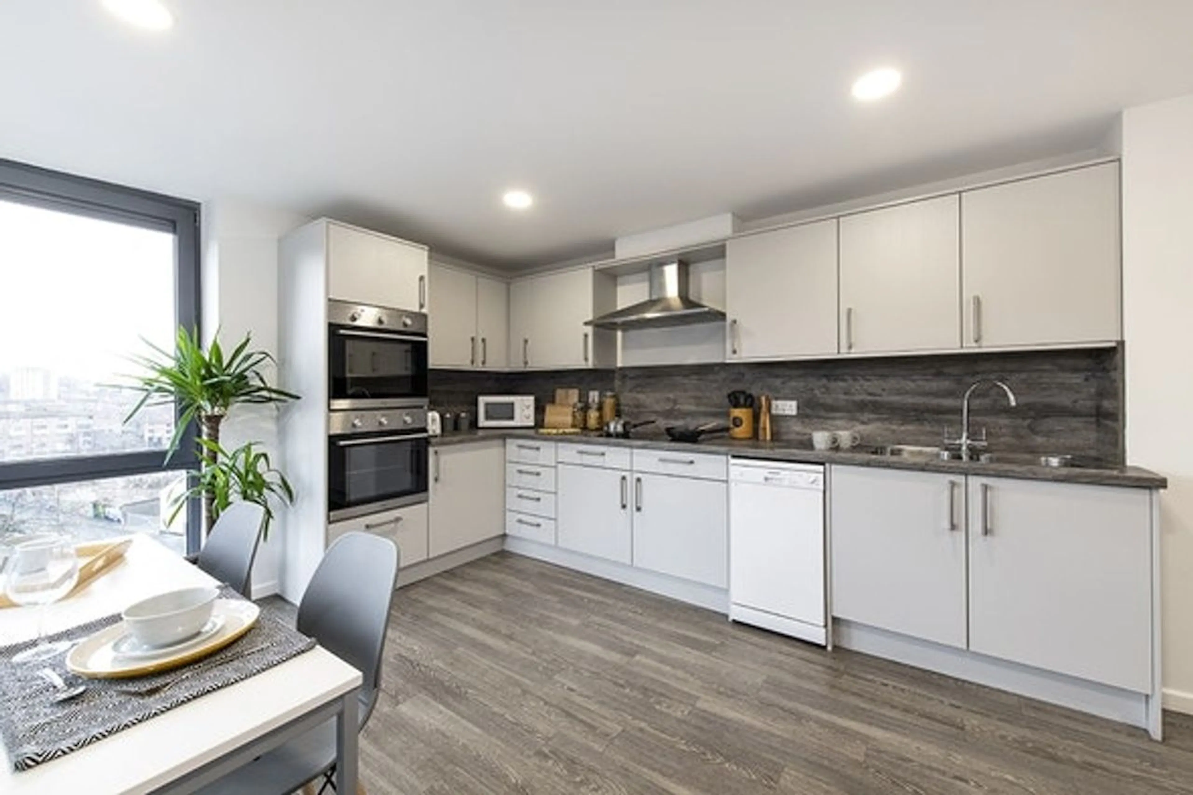 Ensuite - Standard KITCHEN 1