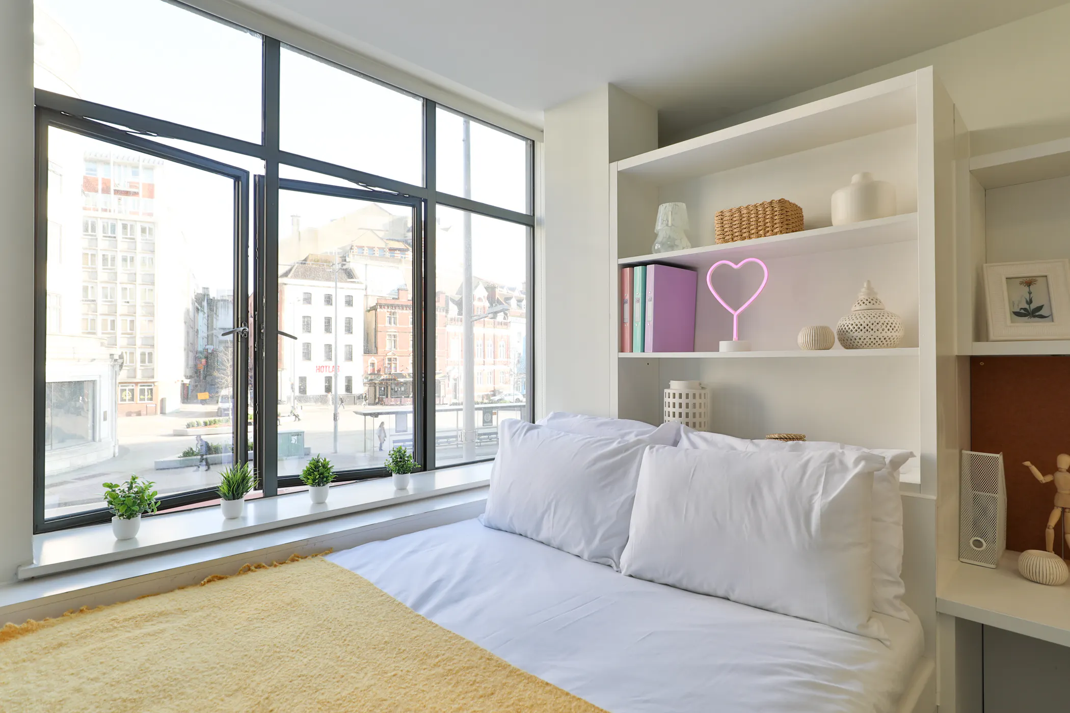 5 Bed Flat