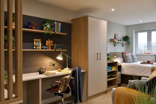 Premium 1 Bed Apartment room image 2
