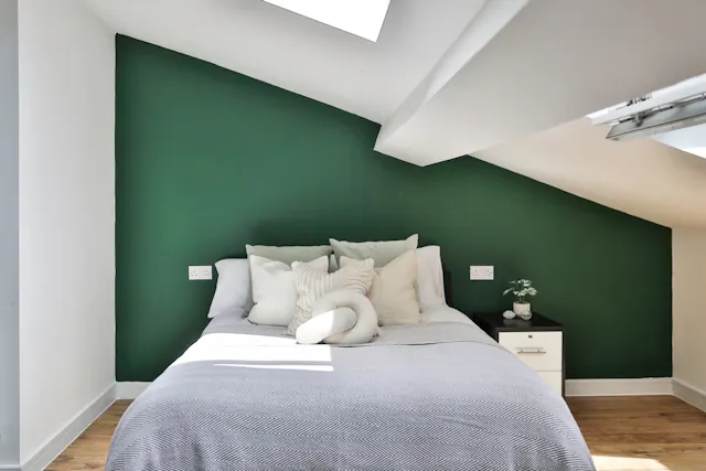 Classic 1-Bed Apartment room image 1