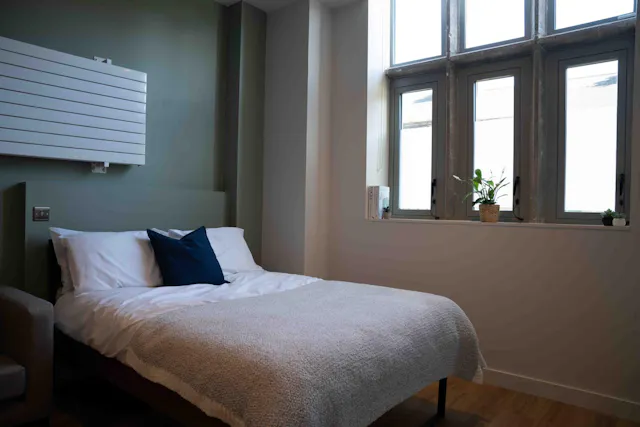 Studio room image 2