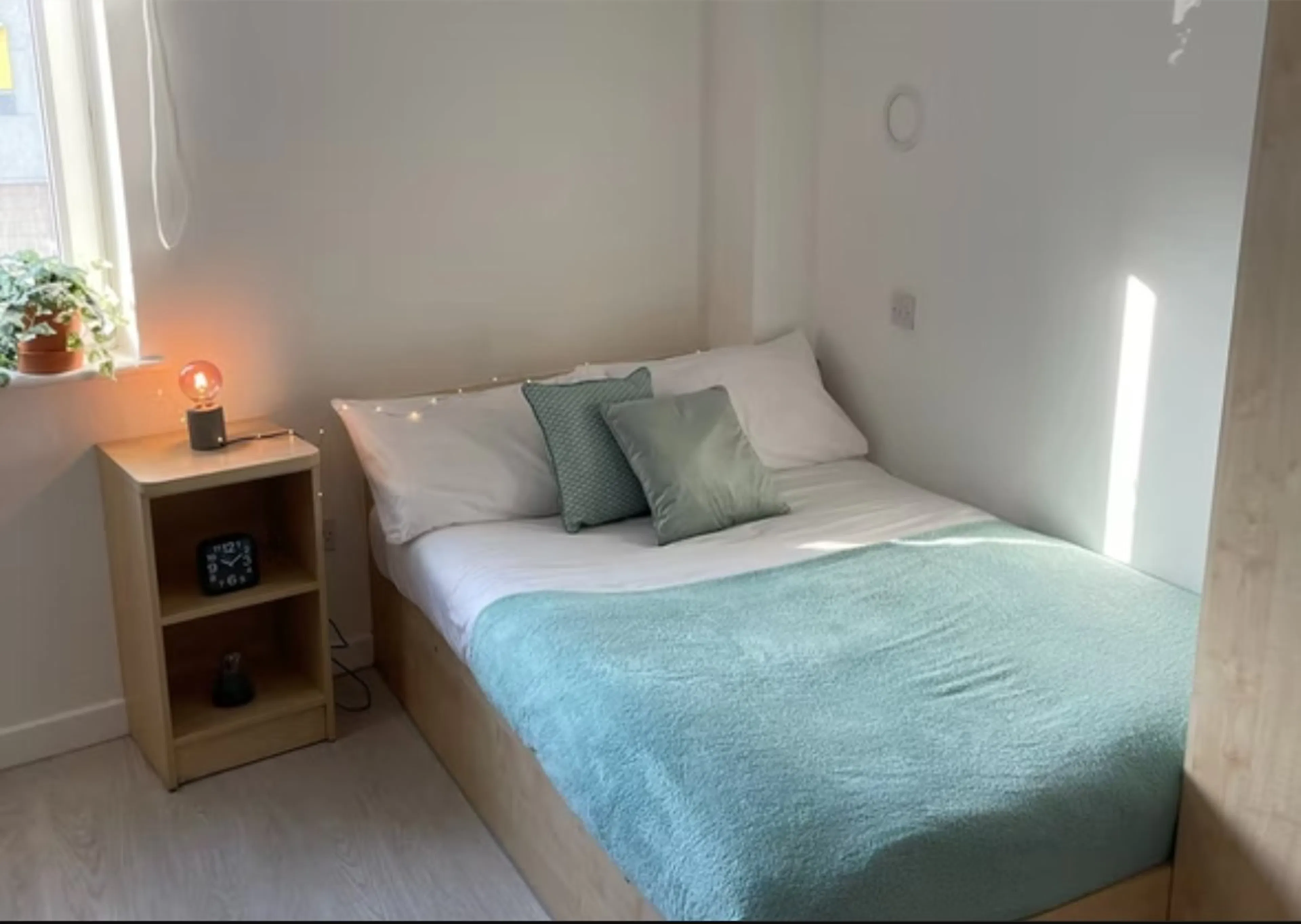 Platinum Studio ROOM 2