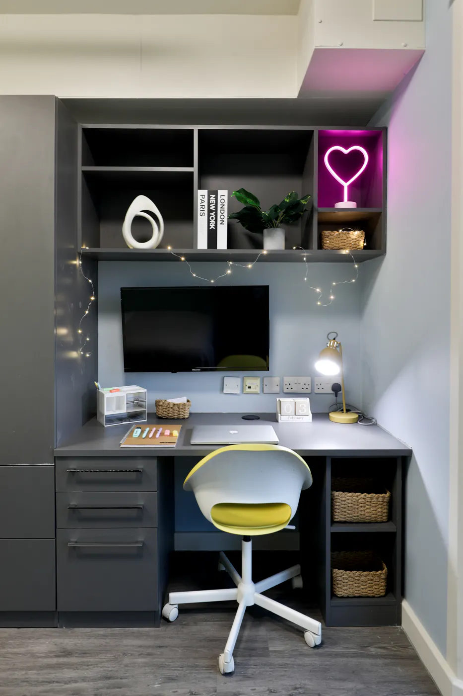 Bronze Studio