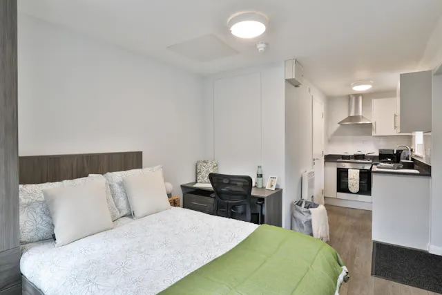 Studio room image 1