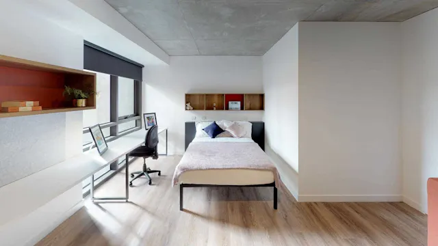 Studio Adaptable Premium room image 1