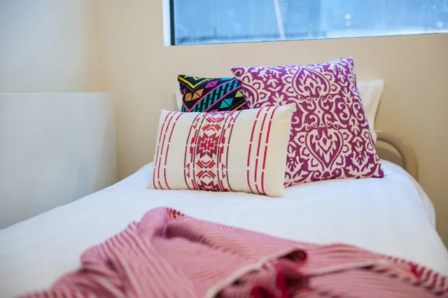 Studio Apartment room image 1
