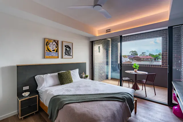 Studio with Balcony room image 1