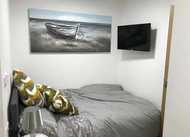 Studio Flat room image 1