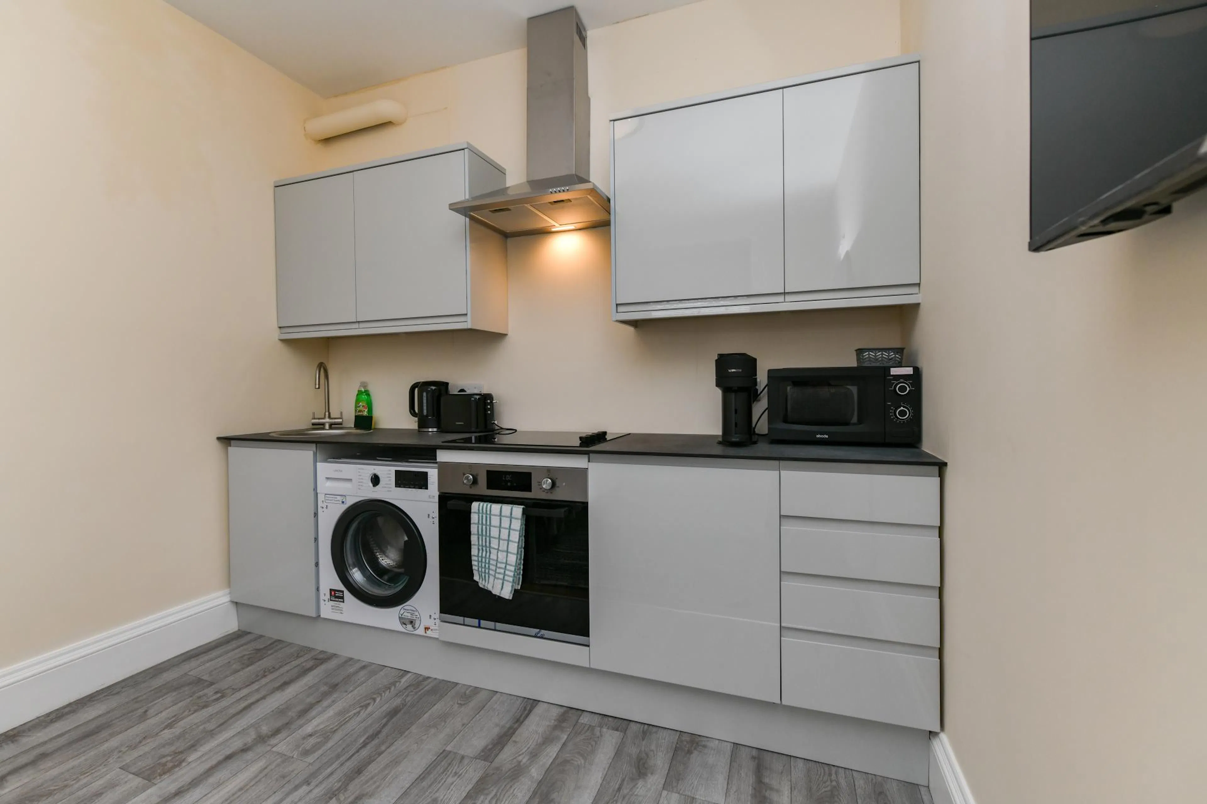 Studio KITCHEN 2